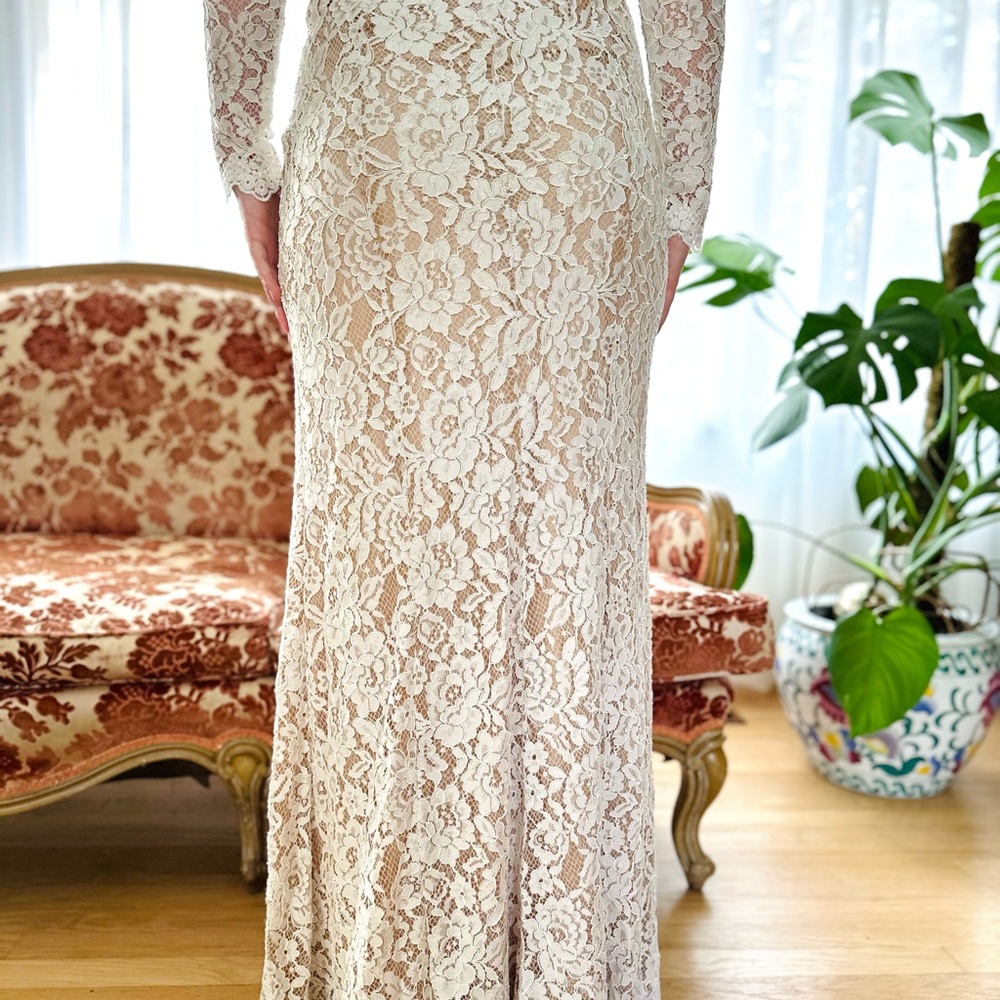 Tadashi Shoji Miraval Gown - Picture 5 of 15